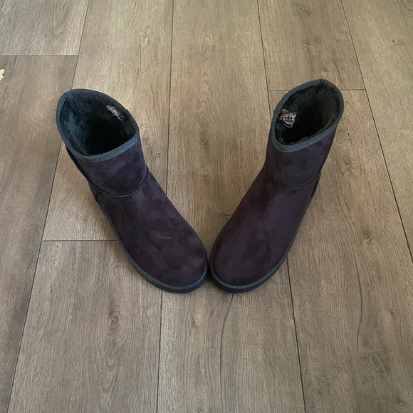 Primark | Shoes | Nwot Primark
Boots - Picture 5 of 11